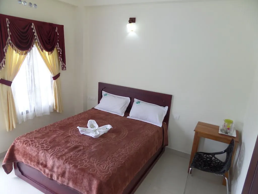 4Season Hotel Munnar 2*,  India