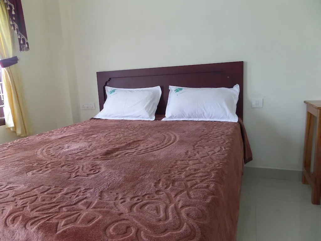 **  4Season Hotel Munnar India