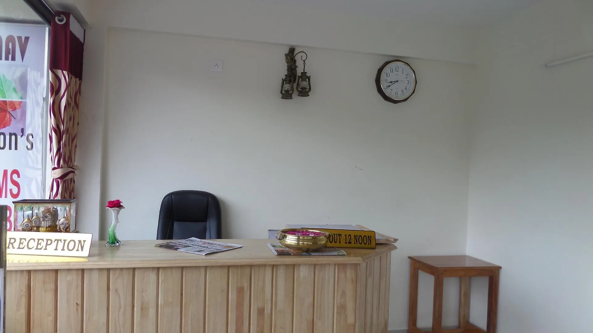 4Season Hotel Munnar 2*,